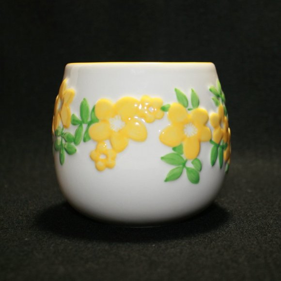 Lot of STARBUCKS 2007 Red and Yellow Flower Coffee Mugs Matching Set(No Returns) - Picture 15 of 16